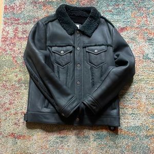 Uggs sheepskin shearling trucker